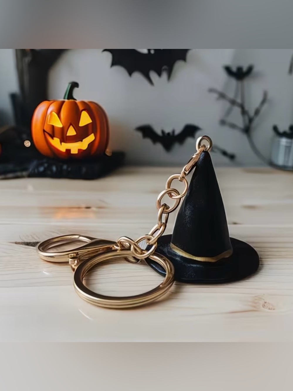 NWT Gold Witch Hat Keychain Halloween Charm Keyring